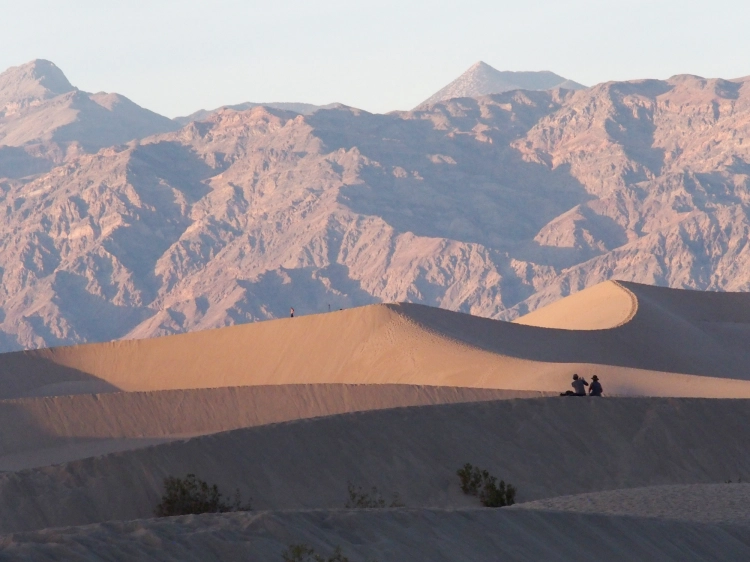 What is the largest national park in the lower 48 - Death Valley